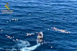 Unik, Tiga Polisi yang Jatuh ke Laut Ditolong Penyelundup Narkoba Buruannya