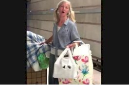 Gelandang di LA Terkenal usai Nyanyi Lagu Opera di Kereta, Dapat Tawaran Kontrak Rekaman Pula