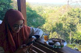 Jalan-Jalan ke Raja Lima, Menikmati Keindahan Pantai Apparalang Bulukumba dari Ubun-ubunnya