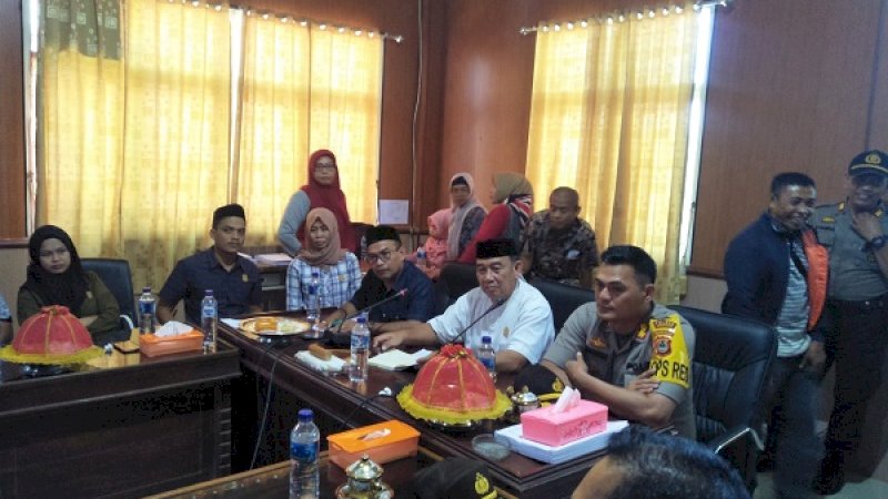Dewan Surati Bupati, Minta Tunda Pilkades Bermasalah di Jeneponto