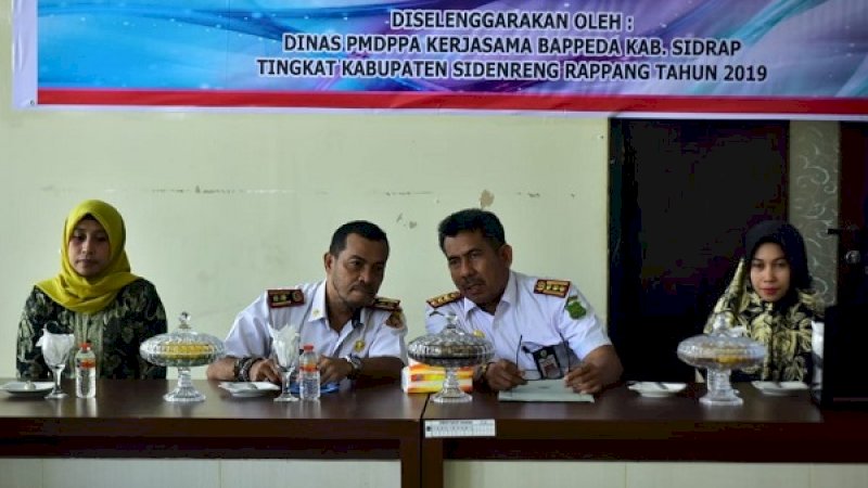 Pemerintah Kabupaten Sidrap melalui Dinas Pemberdayaan Masyarakat Desa, Perempuan dan Perlindungan Anak (DPMDPPA), mengadakan Pelatihan Penganggaran Responsif Gender (PPRG), Rabu (9/10/2019) di Ruang Grateks Kantor Bupati Sidrap.