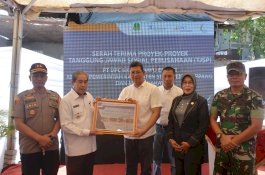 Pemkab Sidrap dan UPC Serah Terima Proyek TJSP