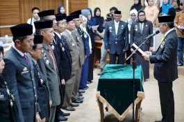 Wali Kota Taufan Lantik Pejabat, Mantan Ajudan Gubernur Amin Syam Jadi Kadis Termuda 