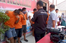 Tangkap 8 Pelaku Curat dan Curanmor, Polres Gowa Amankan Baju dan Celana Baru