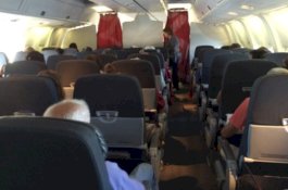 Pilot Tak Tahan Bau Durian, Turunkan Pesawat lalu Kembali ke Bandara Asal