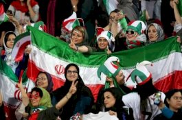 Disaksikan Langsung Suporter Perempuan Sejak 1979, Iran Pesta 14 Gol ke Gawang Kamboja
