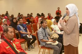 Baru 10 Hari Dilantik, Aliyah Mustika Sosialisasi Bahaya Kosmetik Ilegal