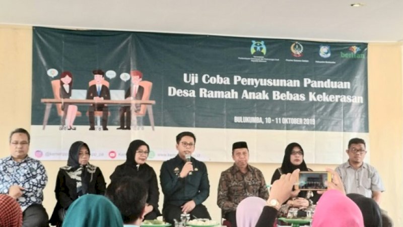 Kementerian PPPA RI bekerja sama Dinas Pemberdayaan Perempuan dan Perlindungan Anak (DP3A) Sulawesi Selatan, menyelenggarakan Uji Coba Penyusunan Panduan Desa Ramah Anak Bebas Kekerasan di Desa Bialo, Kabupaten Bulukumba,