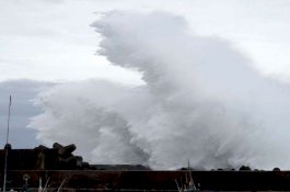 Jepang Mulai Ungsikan Ratusan Ribu Warga Jelang Badai Hagibis