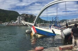 Jembatan di Taiwan Ambruk Timpa Kapal, Puluhan Nelayan Terjebak