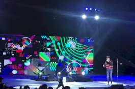 Dihibur Risky Febian, Malam ke-2 F8 Dipadati Pengunjung dari Berbagai Daerah