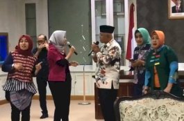 Viral Video Bupati Malang Karaoke di Ruang Kerja, Ini Cerita di Baliknya