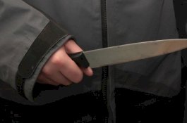 Gadis Remaja Tikam Ibunya, dan Berkata 