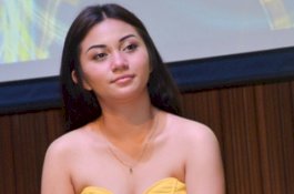 Ariel Tatum Diam-diam Rupanya Sudah Punya Pacar