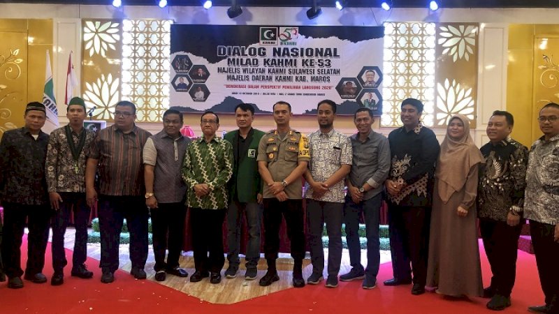  Majelis Wilayah Korps Alumni Himpunan Mahasiswa Islam (KAHMI) Sulawesi Selatan dan Majelis Daerah KAHMI Maros menggelar dialog nasional dalam rangka memperingati milad KAHMI ke-53, Minggu (13/10/2019) di Hall 2 Grand Town Convention Maros.