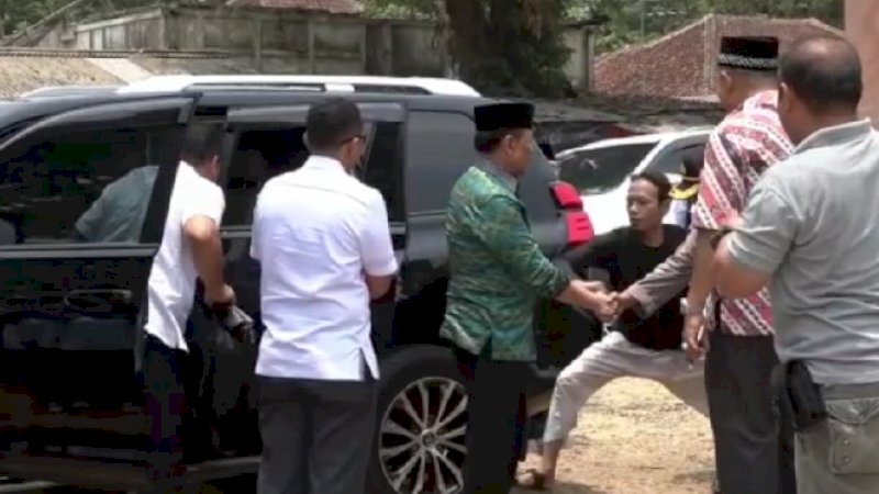 Detik-detik saat Wiranto ditusuk di Pandeglang, Banten, Kamis (10/10/2019).