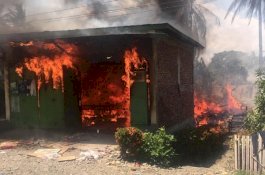 Akibat Bakar Rayap, Rumah dan Kios Rata dengan Tanah