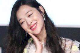 Sulli Eks F(X) Ditemukan Meninggal Dunia di Apartemennya