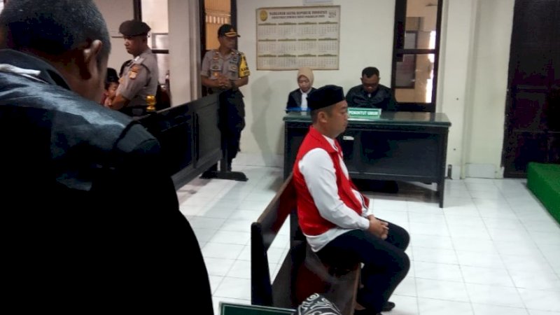 Wahyu Jayadi pada saat persidangan di PN Sungguminasa, Gowa.