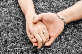 Hubungannya Ditentang, 2 Mahasiswa Bunuh Diri Dengan Minum Racun Tikus