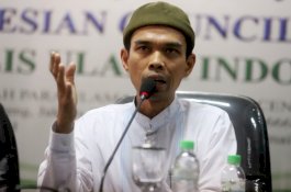 Jadwal Padat, Ustaz Abdul Somad Mundur dari PNS