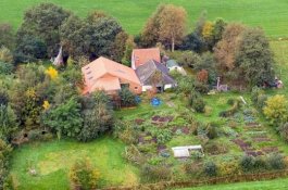 Sembilan Tahun Tunggu Kiamat, Enam Orang Dievakuasi dari Ruang Bawah Tanah