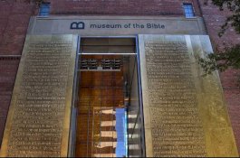 Profesor Univ Oxford Mencuri Fragmen Alkitab Tertua dan Menjualnya