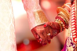 Ibu Ceraikan Suaminya lalu Nikahi Ipar Putrinya yang Berusia 22 Tahun