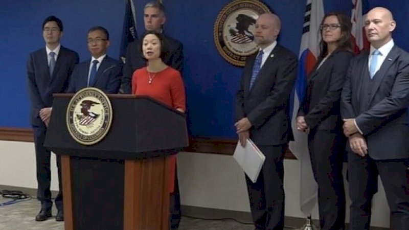 Rincian penyelidikan jaringan pedofil dirilis pada konferensi pers di Departemen Kehakiman AS, yang dihadiri oleh pejabat dari Inggris dan Korea Selatan.
