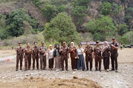 Kejari Pangkep Musnahkan Barang Hasil Kejahatan