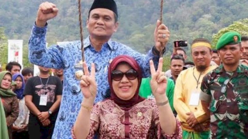 Bupati Barru, Suardi Saleh bersama ketua TP PKK, Hasnah Syam