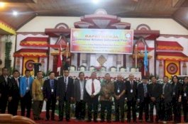 Bupati Toraja Utara Buka Raker UKI Paulus