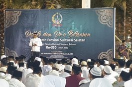 Suasana Khidmat Zikir Bersama HUT Sulsel ke-350 dan Jelang Pelantikan Jokowi
