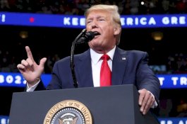 Penarikan Pasukan di Suriah Dikritiki, Trump Kecam Balik