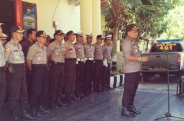 Tunjukkan Soliditas, Personel Polres dan Kodim Jeneponto Pawai Keliling Kota 