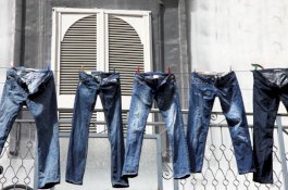 Tips Mencuci Celana Jeans agar Warna Tak Pudar