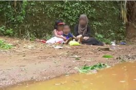 Ditalak Tiga, Fatimah Memprotes di Luar Rumah Selama 5 Hari