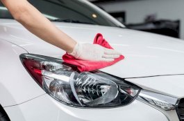 5 Cara Mudah Merawat Mobil Putih