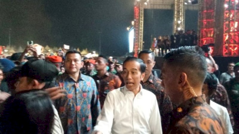 Presiden Joko Widodo menghadiri konser bertajuk 'Musik Untuk Republik'. Foto/Kumparan.