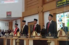 Usia 25 Tahun, Yusran Lalogau Jabat Ketua DPRD Pangkep