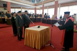Diambil Sumpahnya, Irwandi Burhan Resmi Jadi Ketua DPRD Bone
