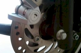 Untuk yang Sering Pasang Gembok di Cakram, Hati-Hati Rusak ABS