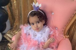 Foto Gadis 2 Tahun yang Ditembak Mati di Pelukan Ibunya