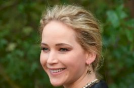 Hanya untuk Simpan Gaun Pengantin, Jennifer Lawrence Sewa Kamar Khusus di Hotel