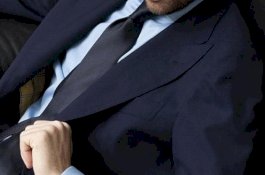 Bisakah Jas yang Terkena Najis Disucikan dengan Dry Clean?