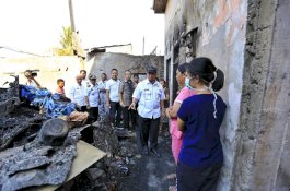 Kunjungi Korban Kebakaran, Iqbal Suhaeb Berpesan Begini kepada Warga