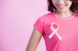 Wanita Ini Ketahuan Kanker Payudara Gara-gara Kamera di Museum