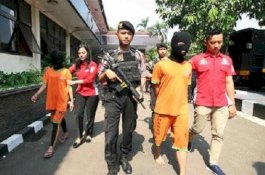 Muncikari Beri Obat agar PSK Keluarkan Darah seperti Perawan saat Layani Tamu