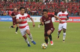 Tampil Melempem, PSM Ditahan Imbang Madura United Tanpa Gol di Babak Pertama