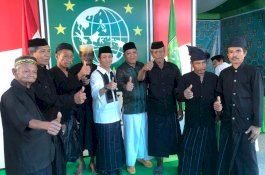 Kenakan Sarung, JMS Daftar di PKB Bulukumba
